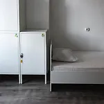 Gb Hostel *